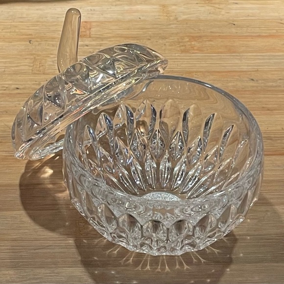 Gorham Crystal Apple Box / Trinket Dish w/ Lid GREAT FOR TEACHER - Picture 3 of 4